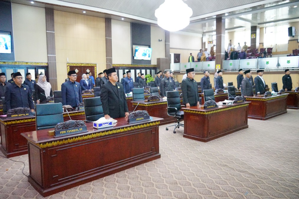 7 Fraksi Sampaikan Pemandangan Umum terhadap Raperda Muba TA 2025