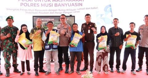 Gerakan Pasar Murah Polres Muba Resmi Dimulai, 15 Ton Beras Disalurkan ke Warga