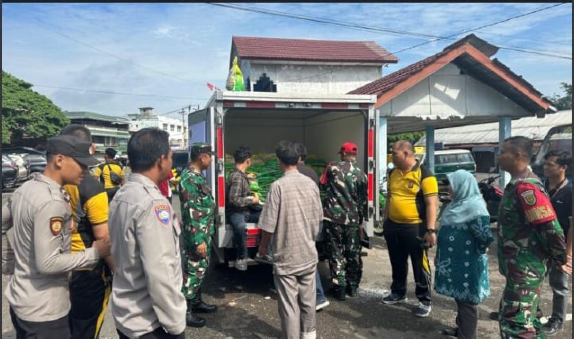 2 Ton Beras Ludes di Gerakan Pangan Murah PALI, Warga Serbu Harga Rp60 Ribu per Sak PALI