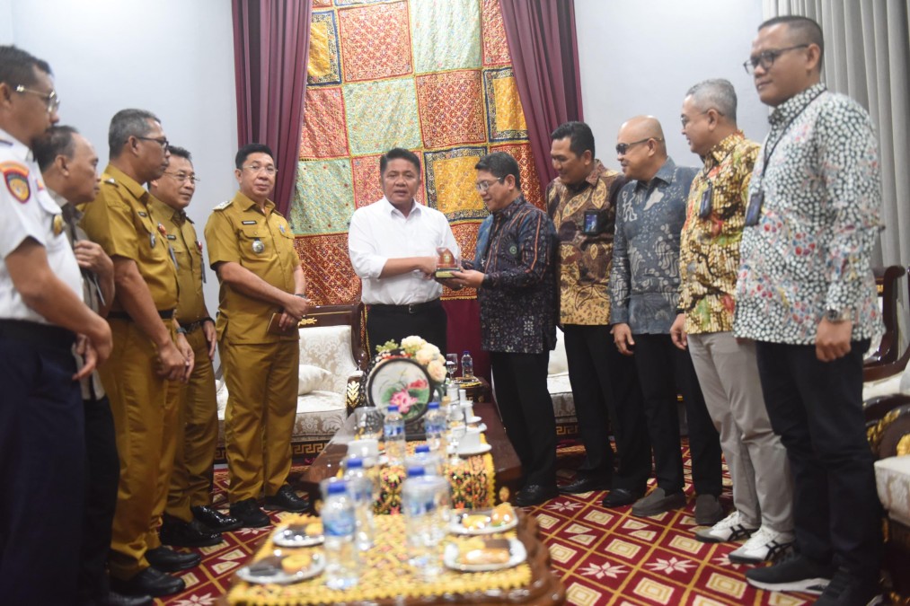 Gubernur Herman Deru Tegaskan Dukungan Penuh untuk PT Semen Baturaja Sebagai Mitra Strategis Pembangunan