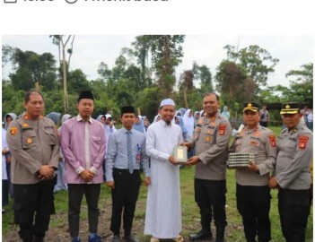 POLRES PALI LAKUKAN PENANAMAN JAGUNG DI HANDAYANI MULYA