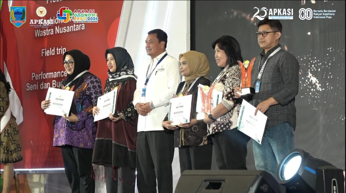 SKK Migas – Seleraya Dukung Stand Muratara, Raih Juara Kategori Kreatif Apkasi Otonomi Expo 2025