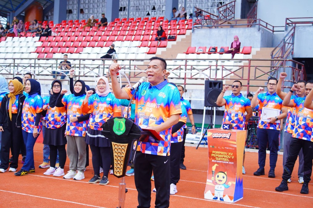 Peringati Haornas, Bupati H M Toha Tohet,SH dan Ribuan Masyarakat Muba Senam Sehat Bersama