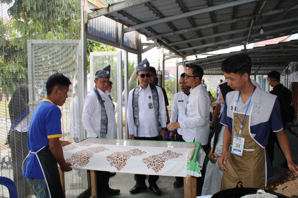 Staf Ahli dan Tenaga Ahli Menteri Apresiasi Inovasi Pembinaan di Lapas Kelas IIA Banyuasin