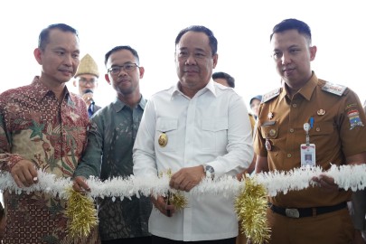 Wagub Cik Ujang Resmikan SPPG Sofyan Kenawas Gandus, Jadi Percontohan Program Makan Bergizi Gratis di Sumsel