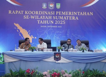 Sekda Sumsel Edward Candra Hadiri Rakor Pemerintahan se-Sumatera Bahas Kamtibmas dan Arahan untuk Kepala Daerah