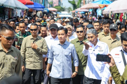 Wapres Gibran dan Gubernur Herman Deru Tunjukkan Kedekatan Pemimpin dengan Rakyat Palembang