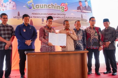 Sekda Banyuasin Resmikan Pengolahan Sampah Organik Biowash Jadi Pupuk Ramah Lingkungan