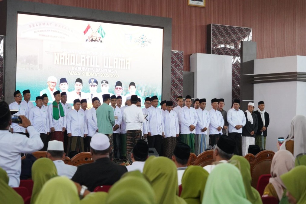 Bupati Banyuasin dilantik Mustasyar PCNU Kabupaten Banyuasin Masa Khidmat 2025-2030