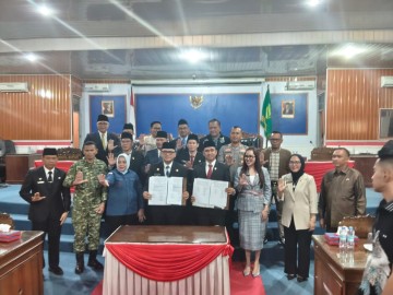 DPRD Empat Lawang Gelar Paripurna, Tiga Raperda Strategis Disetujui Aklamasi