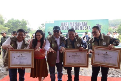 Tanam 55,000 Pohon Mangrove, Medco E&P Dapat Apresiasi dari Gubernur Sumatera Selatan