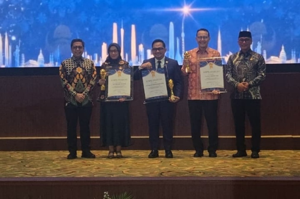 Fachmi Idris Raih Life Achievement KORPRI Award, Diakui Sebagai Perintis BPJS Kesehatan