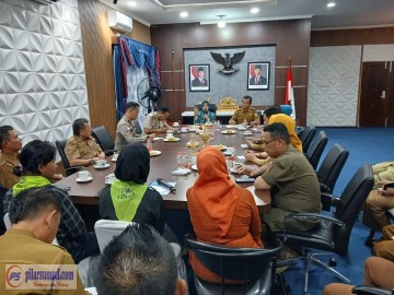 Jalan Sehat dan Penghijauan Meriahkan HUT Empat Lawang
